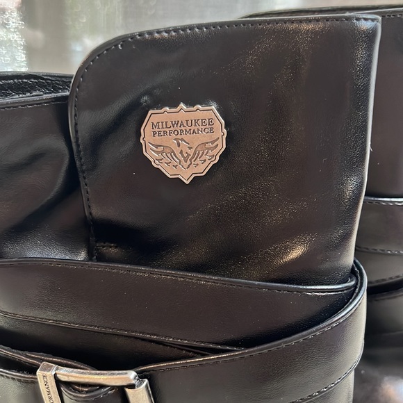 Milwaukee Performance Booties - Picture 2 of 6